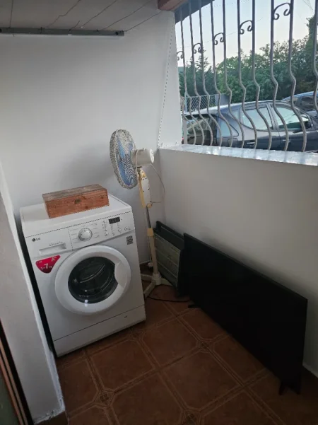 Shjepet me qera apartament 2+1+Aneks+Ballkon Kati 0, 70 m² 500 €