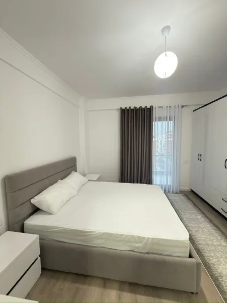 Tirane, jepet me qera 2+1 , (Oasis)