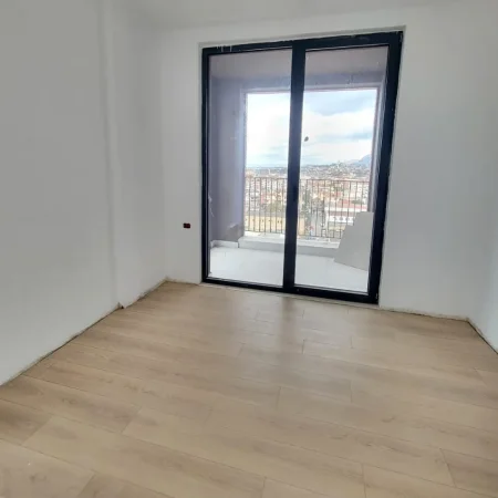Tirane, shitet apartament 1+1 Kati 9, 76 m² 120.000 € (REZIDENCA 5D)