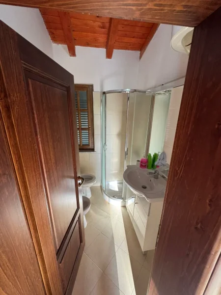 Lezhe, shitet Vile 2+1+Aneks+Ballkon Kati 0, 200 m² 250.000 € (Shenkoll)