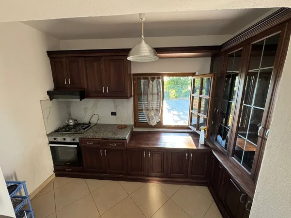 Lezhe, shitet Vile 2+1+Aneks+Ballkon Kati 0, 200 m² 250.000 € (Shenkoll)