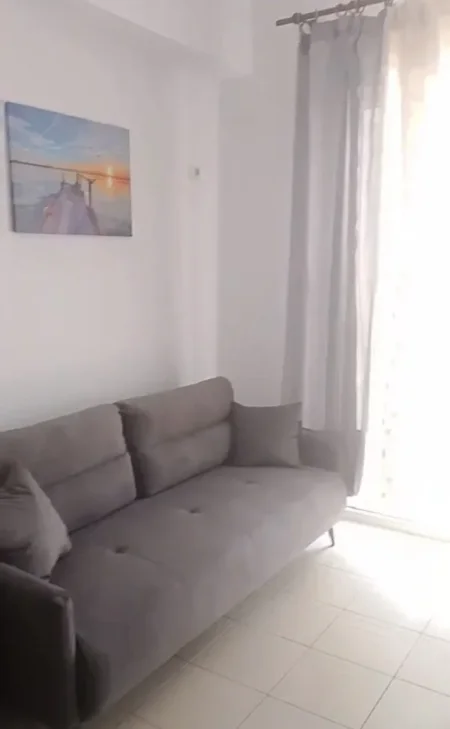 Tirane, jepet me qera apartament 1+1 Kati 5, 60 m² 350 € (Fresku)