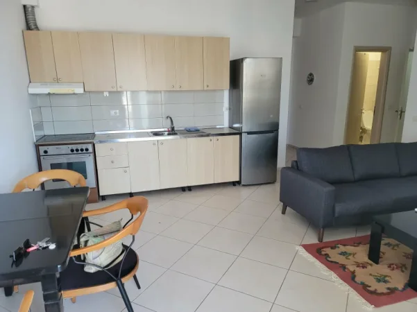 Tirane, jap me qera apartament 1+1+Ballkon Kati 8, 73 m² 365 € (Thoma Koxhaj)
