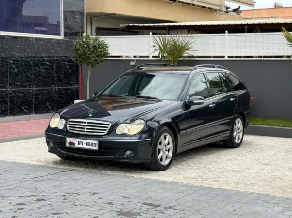 Fier, shes makine Mercedes Benz C220 CDI Diesel (motorr EVO///)-2005-AUTOMATIK Nafte, blu e errët automatik Kondicioner 249.000 km 3.200 €