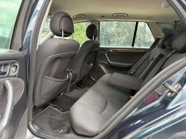 Fier, shes makine Mercedes Benz C220 CDI Diesel (motorr EVO///)-2005-AUTOMATIK Nafte, blu e errët automatik Kondicioner 249.000 km 3.200 €