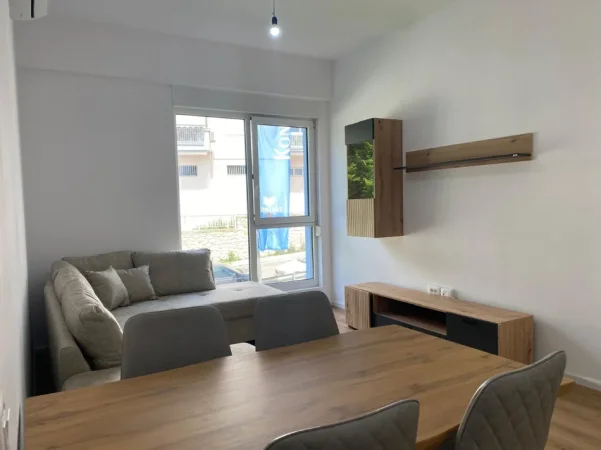 Tirane, jepet me qera apartament 1+1+Ballkon Kati 2, (Residenca Oxa)