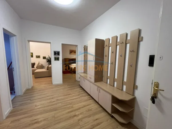 Tirane, jepet me qera apartament 2+1+Ballkon Kati 5, 96 m² 600 € (Rruga e Durresit)