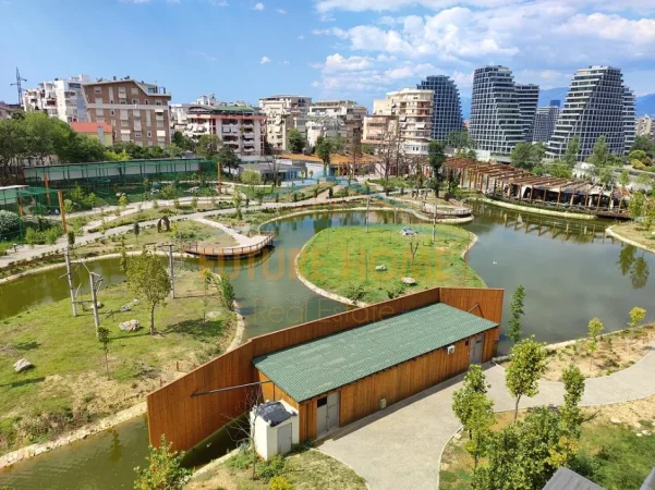 Tirane, jepet me qera apartament 1+1+Ballkon Kati 2, 55 m² 520 € (Kopshti Zoologjik)