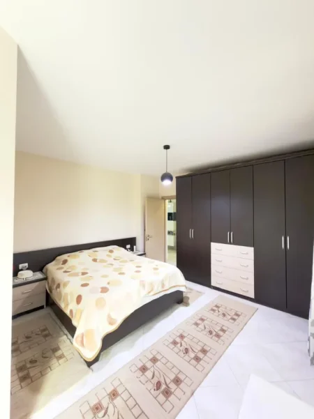 Tirane, shitet apartament 2+1 Kati 5, 126 m² 260.000 € 