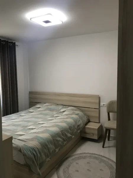 Tirane, jepet me qera apartament 2+1 Kati 2,