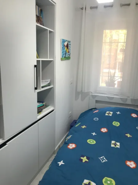 Tirane, jepet me qera apartament 2+1 Kati 2,