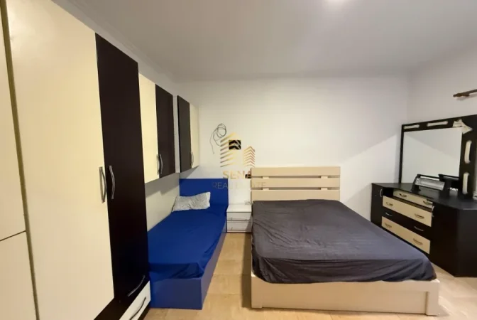 Tirane, jepet me qera apartament 1+1 Kati 0, 40 m² 300 € (Rruga Jordan Misja)