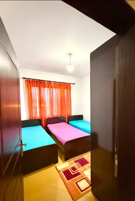 🏡 JEPET ME QERA APARTAMENT 1+1 NE 21 DHJETOR (PRANË KOMPLEKSIT MAGNET),  450 Euro