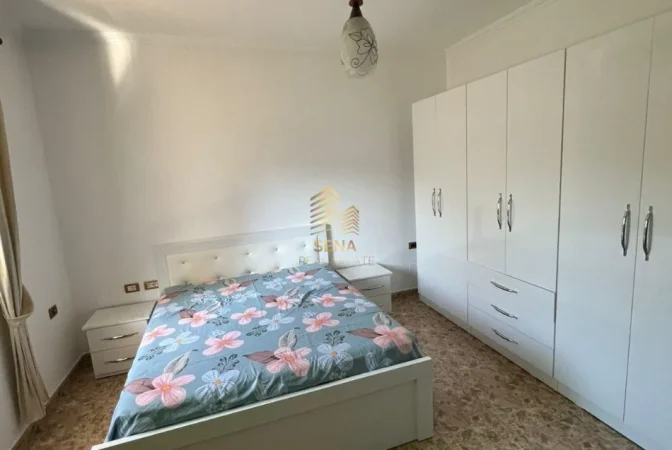Tirane, jepet me qera apartament 1+1 Kati 2, 75 m² 370 € (Qyteti Studenti)