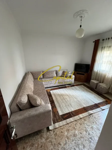 Tirane, jepet me qera apartament 1+1 Kati 2, 75 m² 370 € (QYTET STUDENTI)