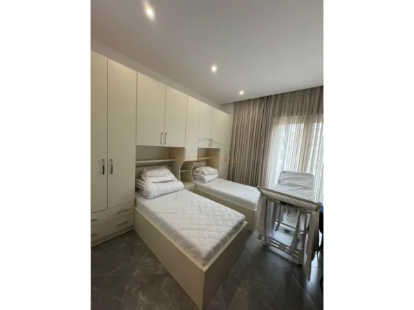 Tirane, jepet me qera apartament 2+1 Kati 5, 116 m² 1.400 € (Kompleksi Delijorgji, Tiranë.)