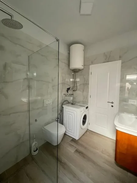 Tirane, jepet me qera apartament 1+1 Kati 4, 60 m² 500 € (RRUGA E KAVAJES)