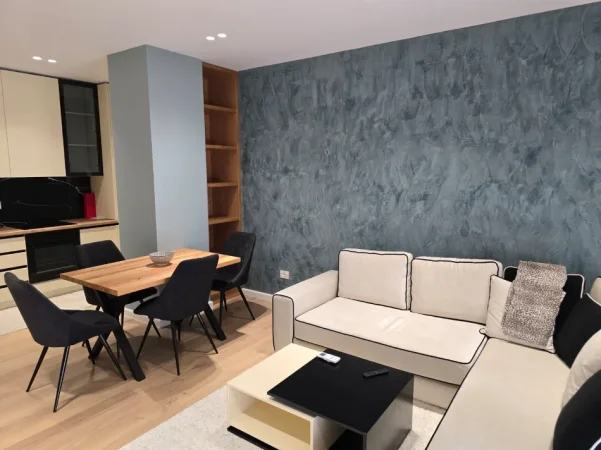 Tirane, jepet me qera apartament 1+1+Ballkon Kati 2, 68 m² 720 € (Rruga Qemal Stafa)