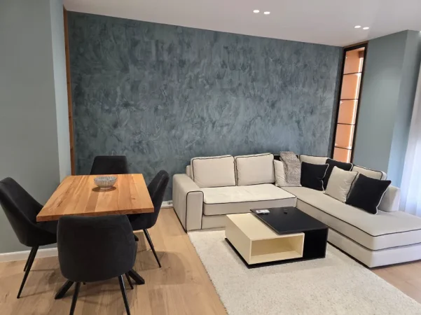 Tirane, jepet me qera apartament 1+1+Ballkon Kati 2, 68 m² 720 € (Rruga Qemal Stafa)