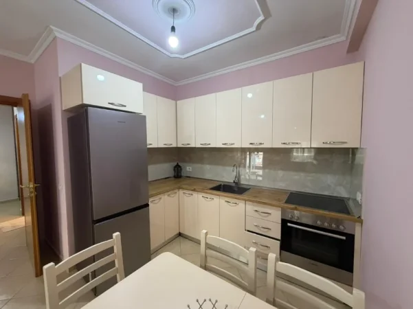 Tirane, jepet me qera apartament 1+1 Kati 6, (rruga e kavajes)