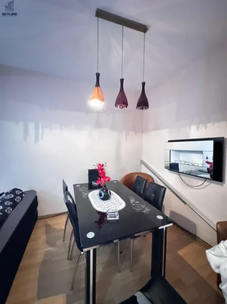 Tirane, jepet me qera apartament 2+1 Kati 7, 110 m² 600 € (Selvia)