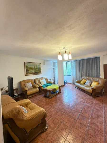 Tirane, shitet apartament 2+1 Kati 2, 100 m² 222.798 € (Zogu i Zi)