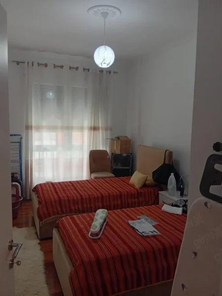 Tirane, shitet apartament 2+1 Kati 3, 190.000 € (Rruga Dervish Luzha)