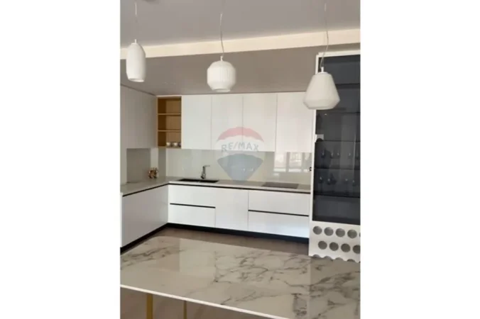 Vlore, shitet apartament 2+1 Kati 12, 100 m² 250.000 € (Rruga Pelivan Leskaj, Vlorë)