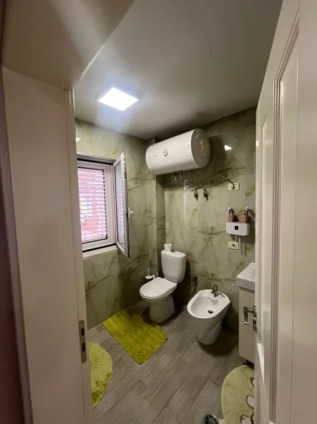 Shqiperi, shitet apartament 2+1 Kati 4, 105 m² 284.000 € (Rruga e Kavajes)