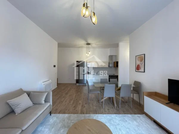 Tirane, jepet me qera apartament 1+1 Kati 3, 78 m² 700 € (TE KOMPLEKSI DELIJORGJI)