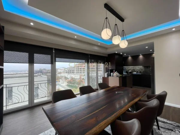 Tirane, shes apartament duplex 3+1+Aneks+Ballkon Kati 5, 190 m² 470.000 € 