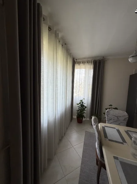 Tirane, shitet apartament 2+1+Ballkon Kati 5, 126 m² 250.000 € (Liqeni i Thate, Tirane)
