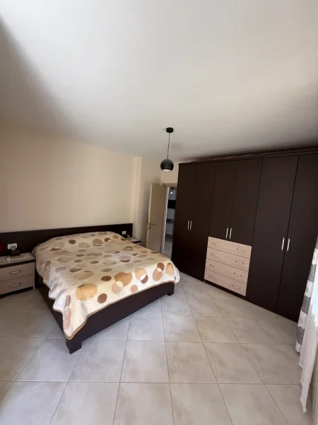 Tirane, shitet apartament 2+1+Ballkon Kati 5, 126 m² 250.000 € (Liqeni i Thate, Tirane)