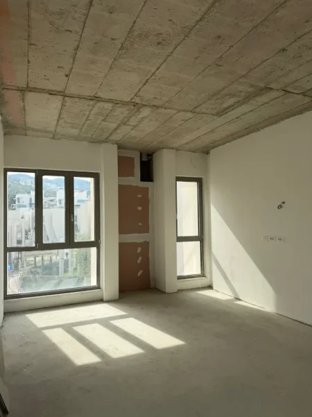 Tirane, shitet apartament 2+1+Aneks+Ballkon Kati 2, 126 m² (Rruga Hiqmet Buzi)