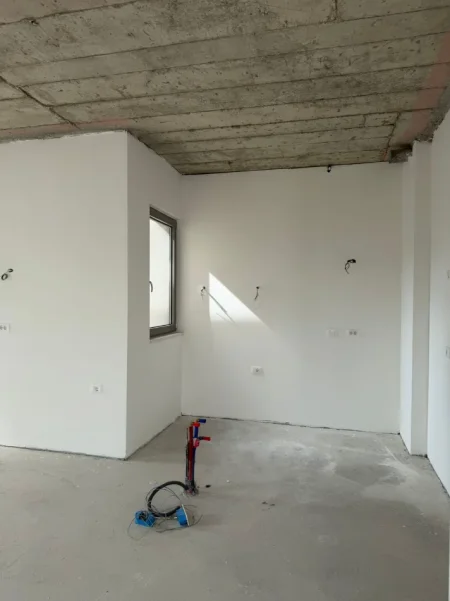 Tirane, shitet apartament 2+1+Aneks+Ballkon Kati 2, 126 m² (Rruga Hiqmet Buzi)