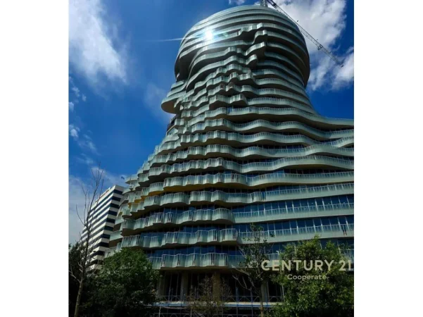 Tirane, shes apartament+verande | Penthouse 3+1+Aneks+Ballkon Kati 8, 221 m² (TIRANA ROCK)