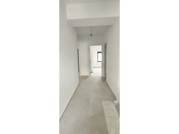 Tirane, shes apartament duplex 3+1+Aneks+Ballkon Kati 3, 210 m² 350.000 € 