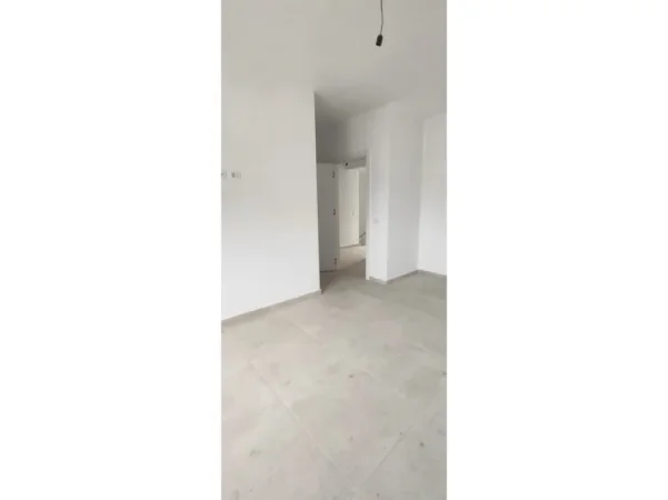 Tirane, shes apartament duplex 3+1+Aneks+Ballkon Kati 3, 210 m² 350.000 € 