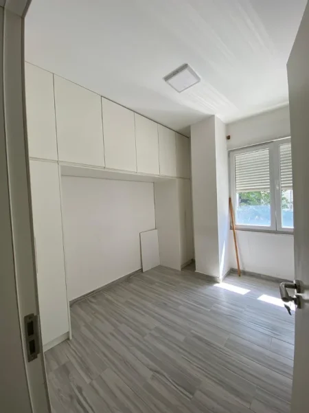 Tirane, jepet me qera apartament 1+1 Kati 2, 54 m² 400 € (CONCORD CENTER)