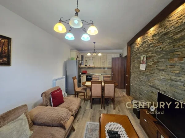 Tirane, shes apartament 2+1+Aneks+Ballkon Kati 5, 122 m² 175.000 € 