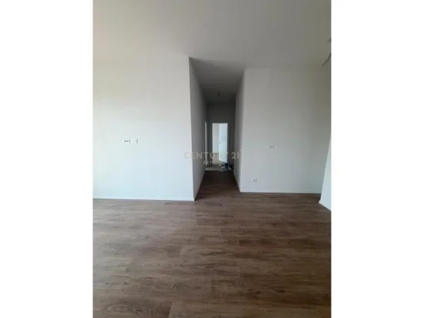 Tirane, shes apartament 2+1+Aneks+Ballkon Kati 3, 113 m² 280.000 € (Park Avenue)