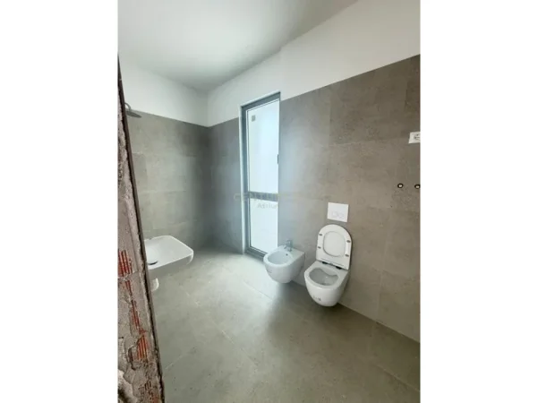 Tirane, shes apartament 2+1+Aneks+Ballkon Kati 3, 113 m² 280.000 € (Park Avenue)