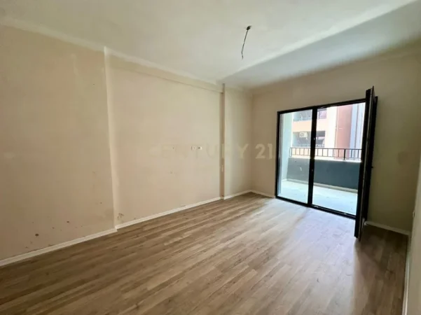 Tirane, shes apartament 2+1+Aneks+Ballkon Kati 3, 130 m² 214.500 € (Xibraku)