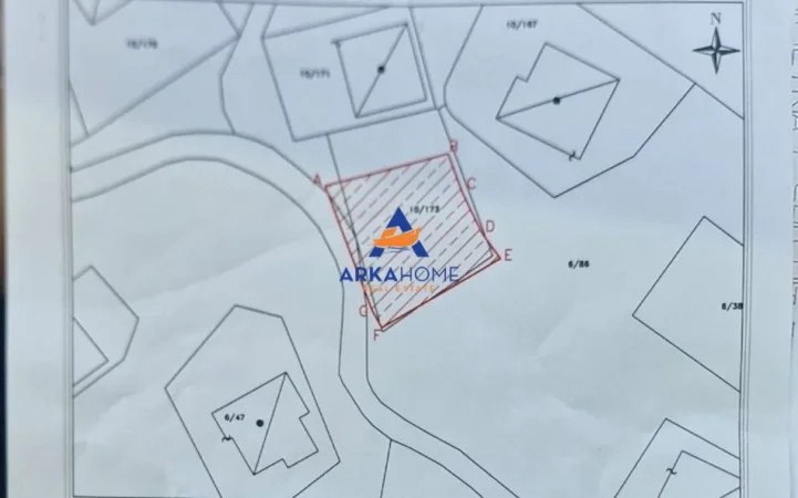 Sarande, shitet toke , 360 m² 160.000 € 