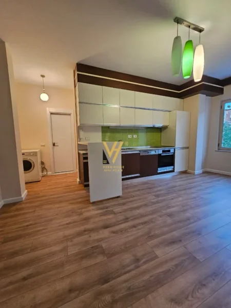 Tirane, shitet apartament 1+1+Ballkon Kati 3, 65 m² 163.000 € (MINE PEZA)