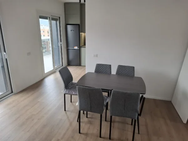 Tirane, jepet me qera 2+1 Kati 9, 103 m² 1.300 € (RRUGA QEMAL STAFA)