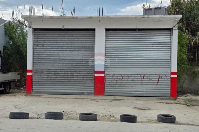 Vlore, jepet me qera ambjent biznesi Kati 0, 150 m² 415 € (Rruga e Re, Vlore)