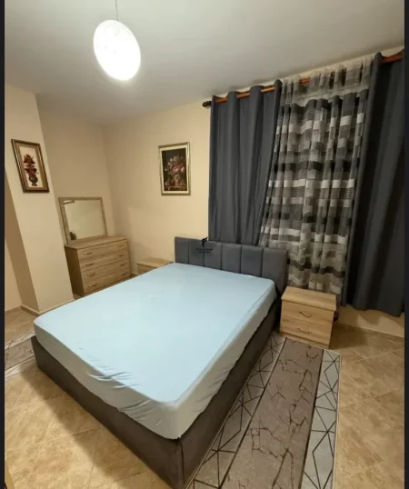 Tirane, jepet me qera apartament 2+1 Kati 7, 100 m² 450 € (ASTIR)