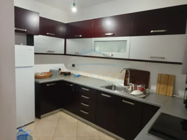 Tirane, shitet apartament 1+1 Kati 6, 89 m² 130.000 € (Unaza e Re)