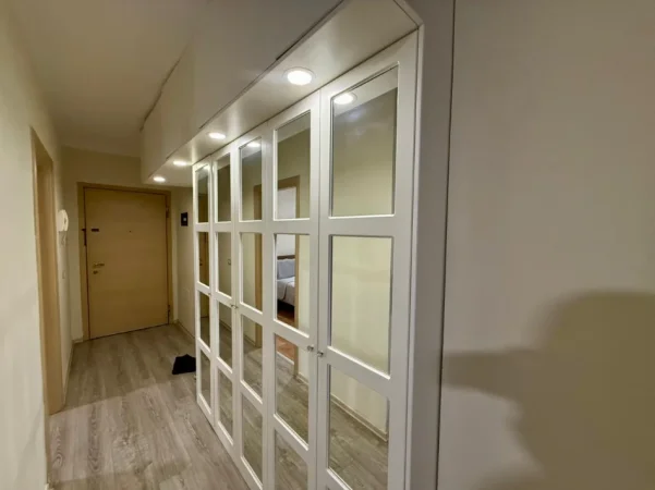Tirane, jepet me qera apartament 2+1 Kati 1, (KODRA E DIELLIT)